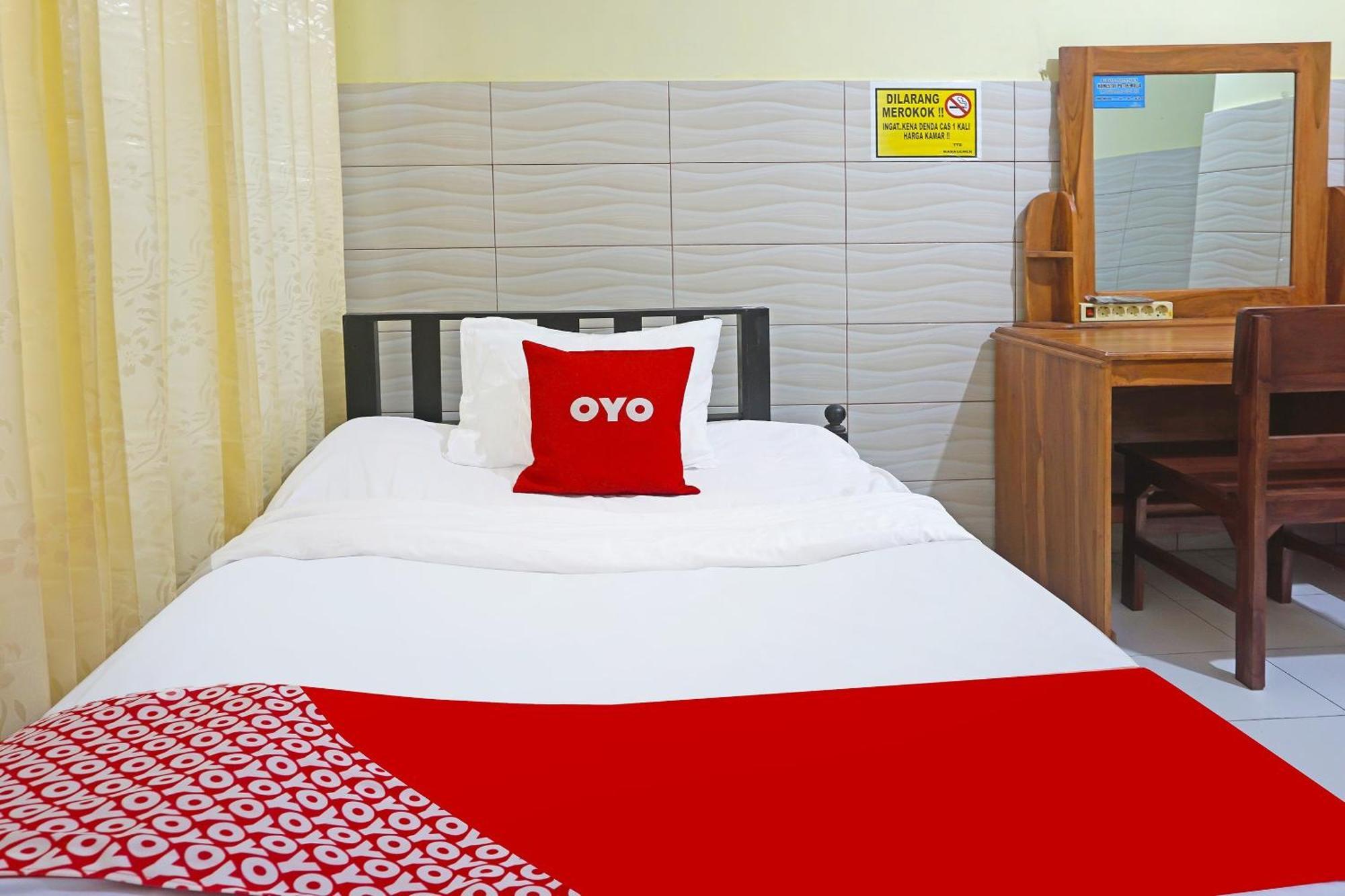 Putih Mulia Homestay Syariah Lumajang Екстер'єр фото
