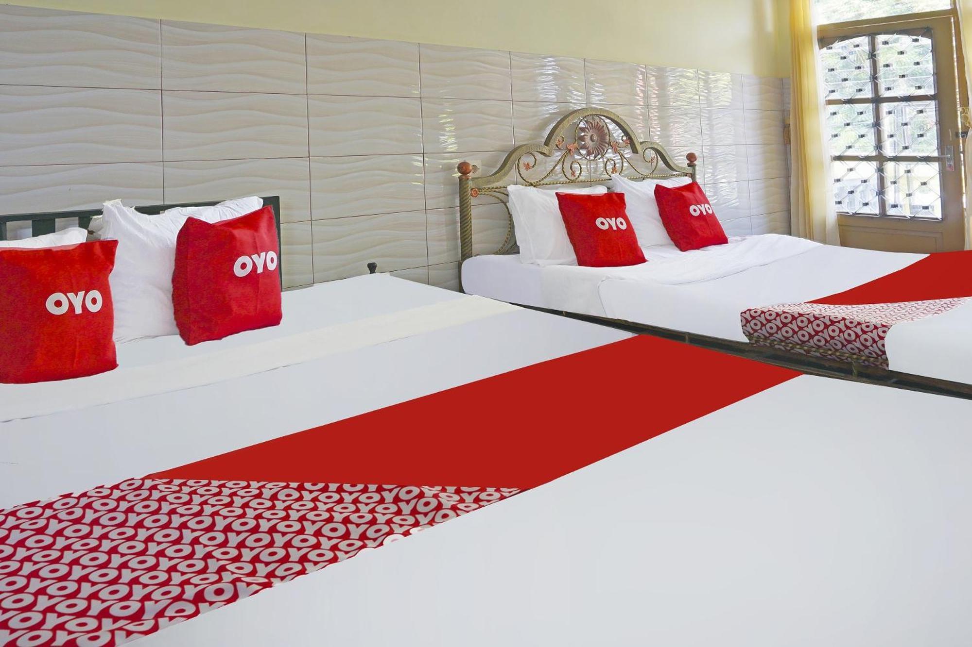 Putih Mulia Homestay Syariah Lumajang Екстер'єр фото