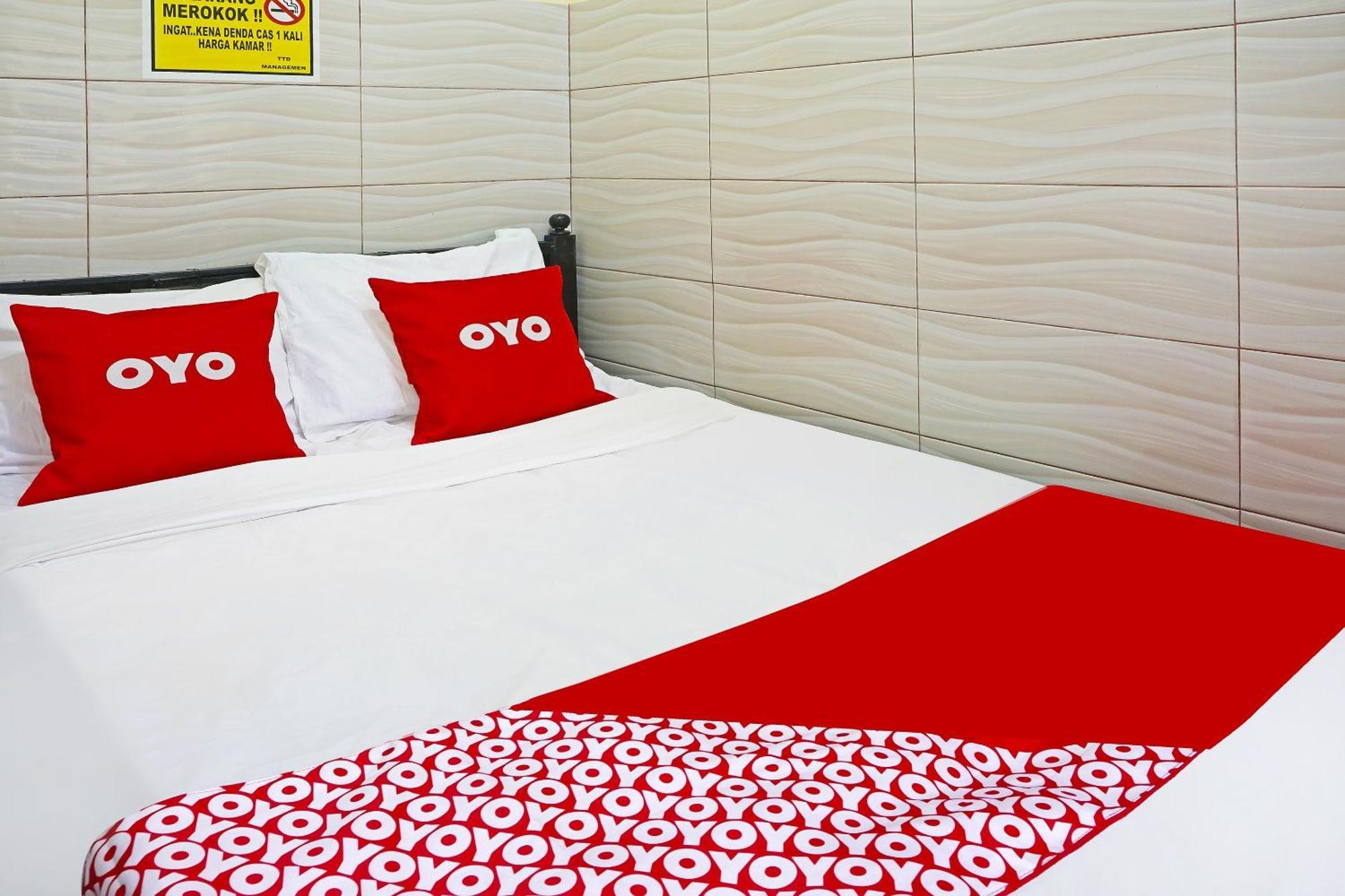 Putih Mulia Homestay Syariah Lumajang Екстер'єр фото